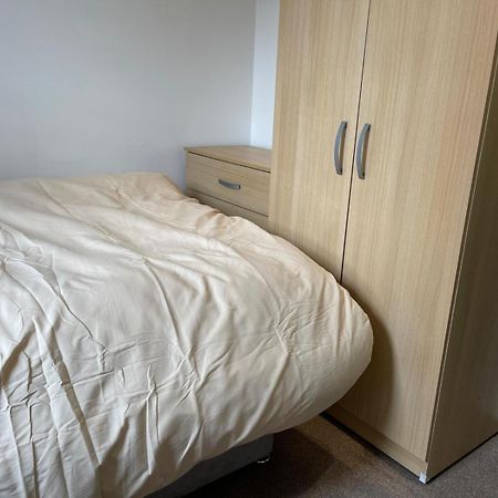 Town Centre, Very Convenient Newcastle-under-Lyme Ngoại thất bức ảnh