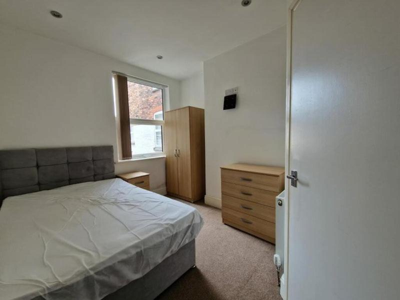 Town Centre, Very Convenient Newcastle-under-Lyme Ngoại thất bức ảnh